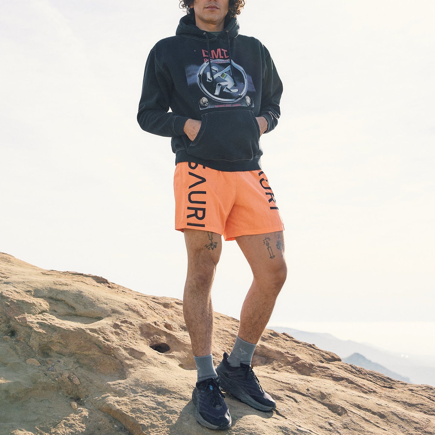 SAURI D.M.T. HOODY IN STONE WASH BLACK