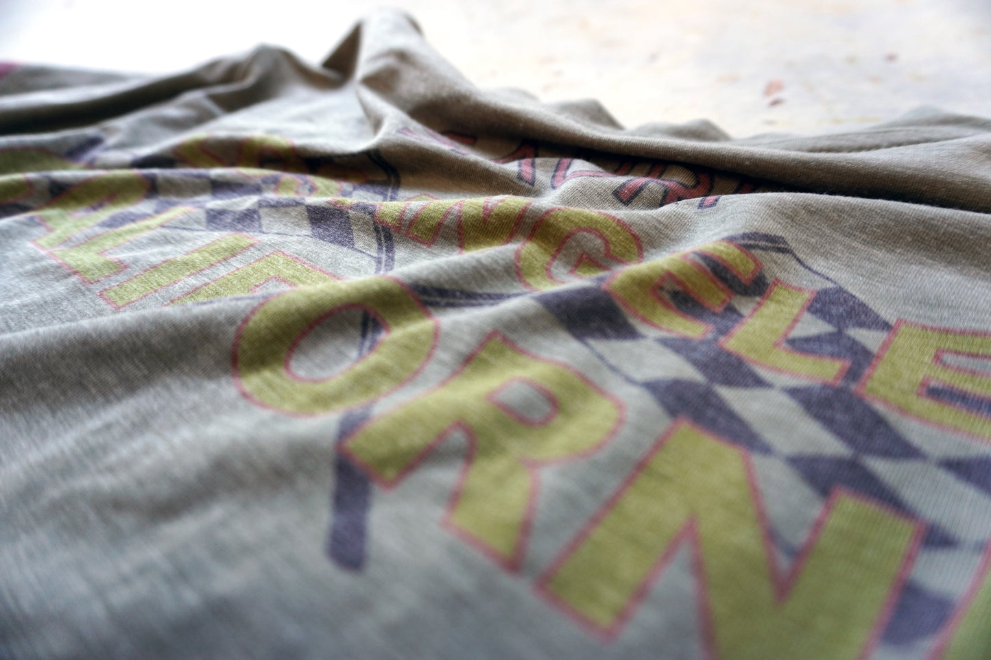 POWER'D TECH TEE IN OLIVO