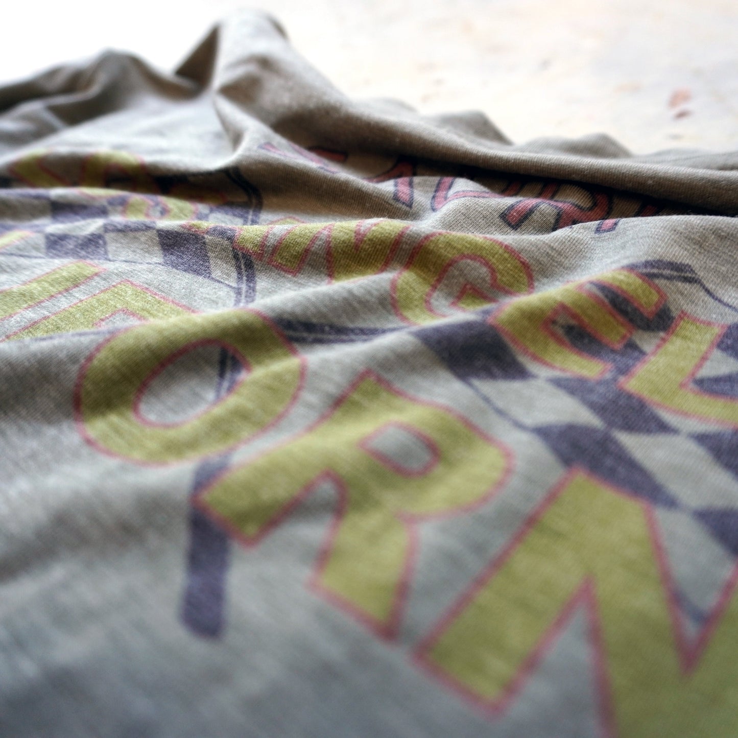 POWER'D TECH TEE IN OLIVO