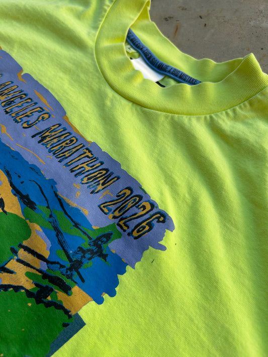 LA MARATHON X BRIAN LOTTI TEE IN NEON TALK