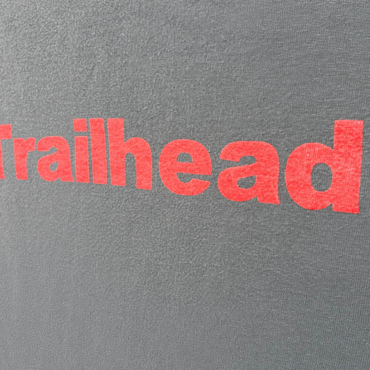 TRAILHEAD TEE IN 90'S NOIR