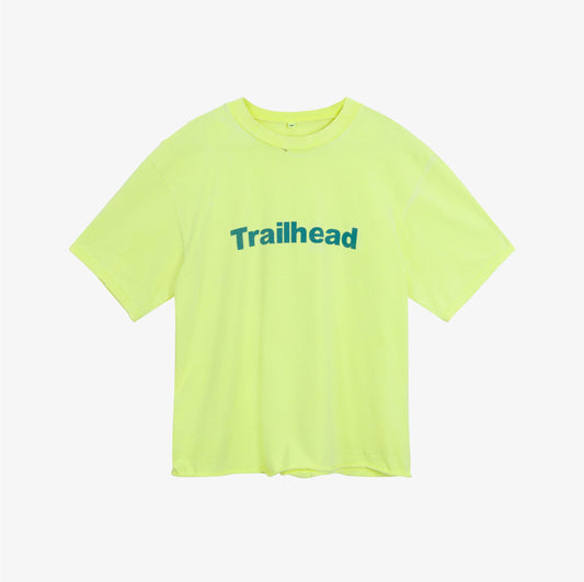 TRAILHEAD TEE IN NEON TALK