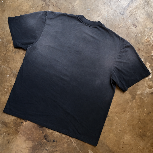 TRAILHEAD TEE IN 90'S NOIR
