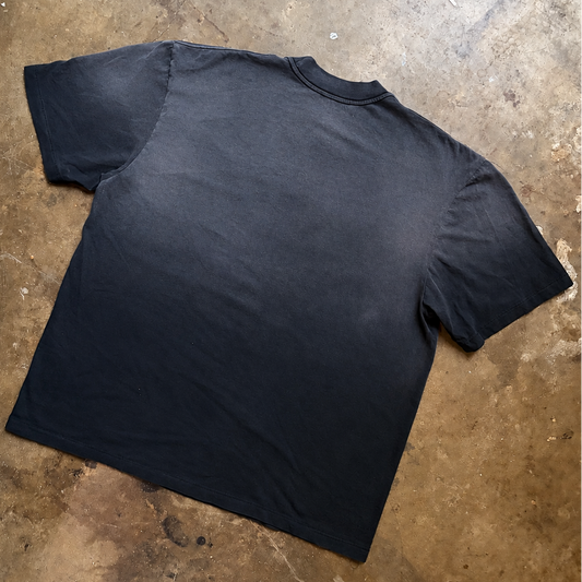TRAILHEAD TEE IN 90'S NOIR / COLLEGE YEA RIGHT YELLOW