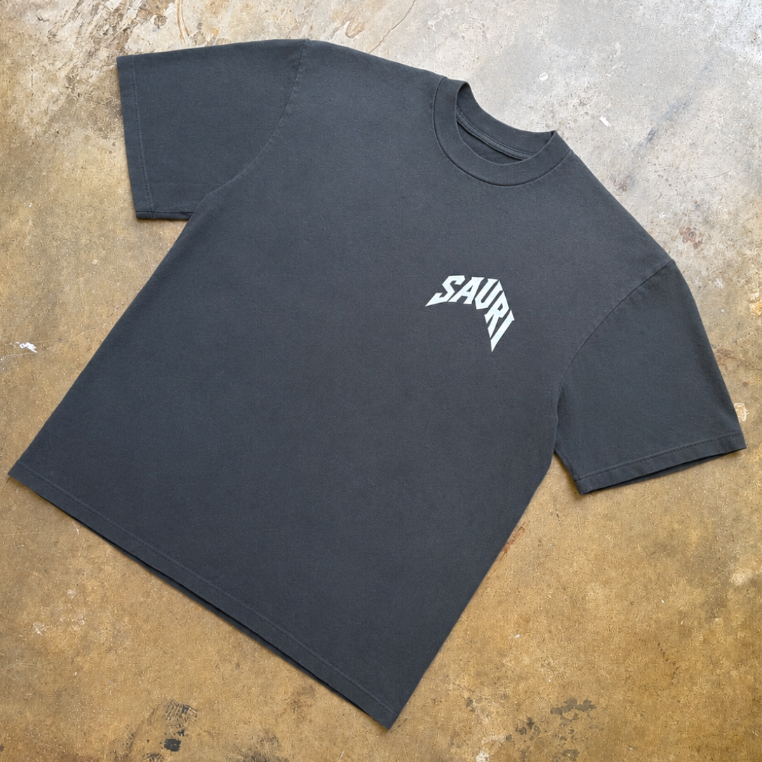 SAURI STRENGTH TEE STONE NOIR