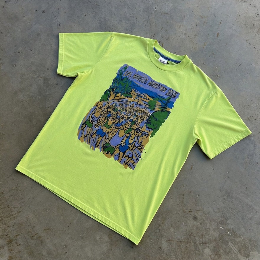 LA MARATHON X BRIAN LOTTI TEE IN NEON TALK