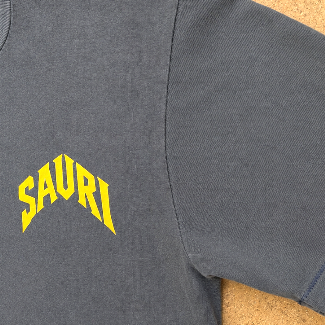 SAURI STRENGTH TEE STONE WASH NAVY